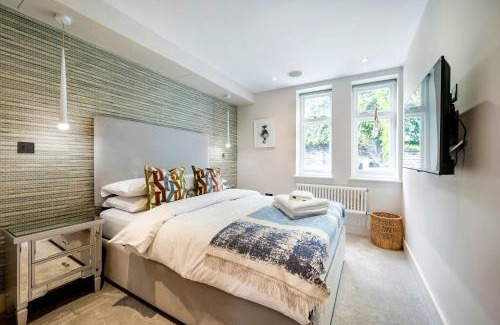 Hampstead Apartamento | The Bohemian Rhapsody, Hampstead - by Out of office Lifestyle