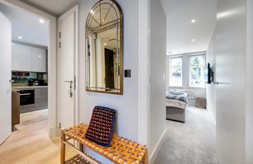 Hampstead Apartamento | The Bohemian Rhapsody, Hampstead - by Out of office Lifestyle