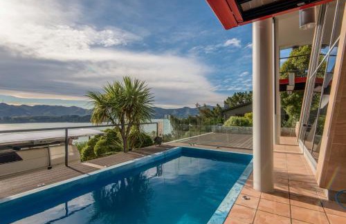 Christchurch District Casa | The Bolthole - Charteris Bay Holiday Home