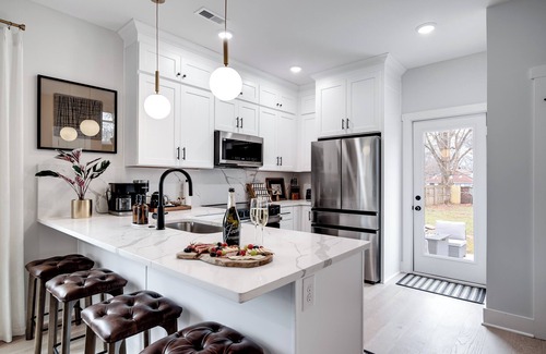 Murfreesboro Casa | The Boro Suite – Luxe Stay w/ Ping Pong, Fitness, & Fire Table Near DT & MTSU
