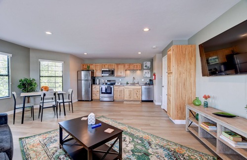Prescott Apartamento | The Botanical Suite at the Gurley Street Inn