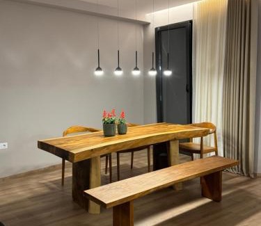 Tirana Apartamento | The Boulevard Bliss