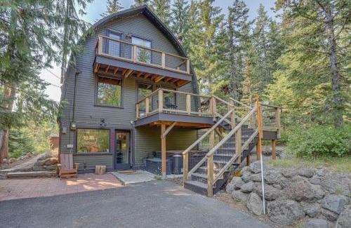 Government Camp Casa | The Bow Roof Cabin - Meredith Lodging