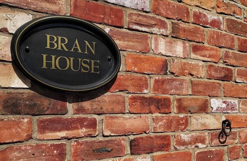 Lusby Cabaña | The Bran House- 23526