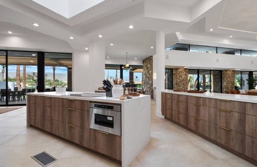 Indio Casa | The Beach Club - Tennis, Pickleball, Soccer Field, Sand Beach