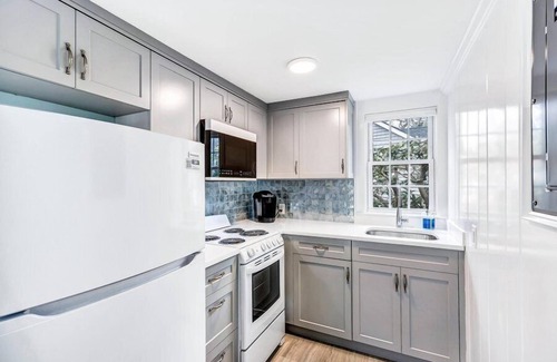 Hyannis Condominio | The Breakwaters Hyannis - Your Home Away From Home! RPAM047