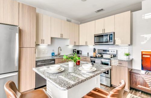 Fort Worth Apartamento | The Breezy Chic Spot