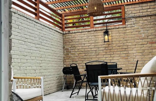 McAllen Casa | The Brick House- Cozy Stay in McAllen