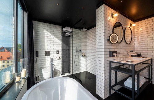 Srodmiescie Hotel | The Bridge Wroclaw - MGallery