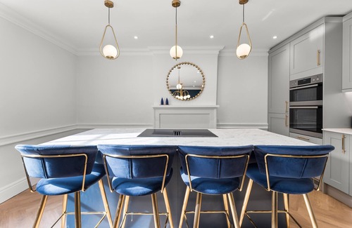 Bath City Centre Apartamento | The Bridgeton - Luxury In Central Bath - Sleeps 20