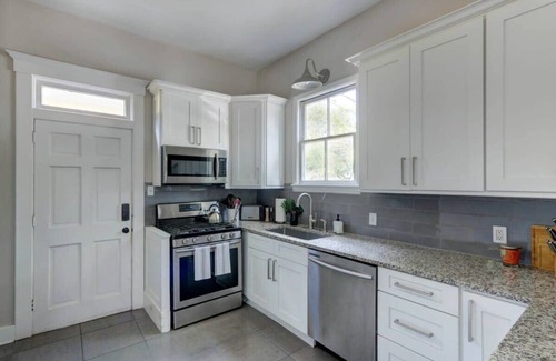 Historic District - North Apartamento | The Broad House, Historic | Renewed | Cozy