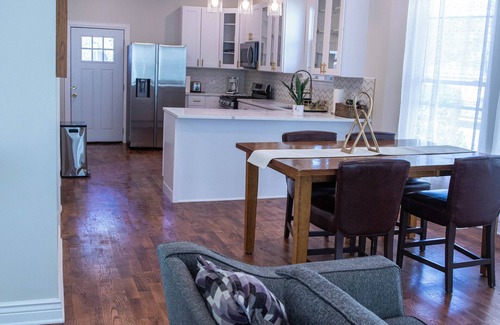 Brookfield Casa | Escape de Brookfield- 30 minutos a Chicago