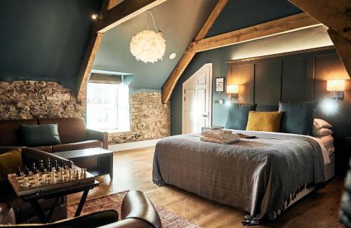 Laugharne Hotel | The Brown's Hotel
