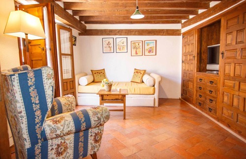 Pedraza Casa | La casa del Serrador es una casa restaurada, con mas de 400 años de historia.