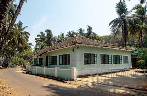 Bogmolo Chalet De Esquí | The Bungalow Bogmalo An 1880 Indo Portuguese Heritage Beach Villa South Goa