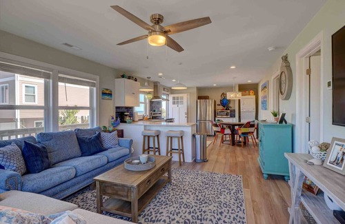 Surf City Apartamento | The Bungalows B- Beachfront - Dog Friendly - Gazebo – Bikes