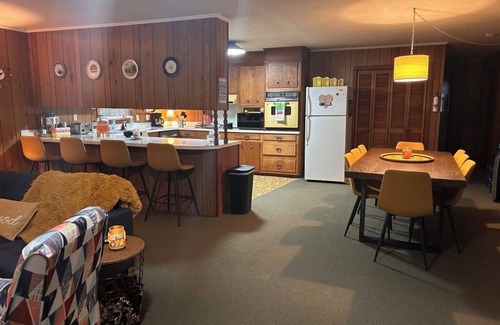 Eutawville Casa | The Bunkhouse at St Julien - Vintage Waterfront Lake House