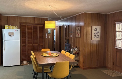 Eutawville Casa | The Bunkhouse at St Julien - Vintage Waterfront Lake House