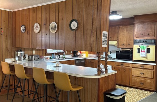 Eutawville Casa | The Bunkhouse at St Julien - Vintage Waterfront Lake House