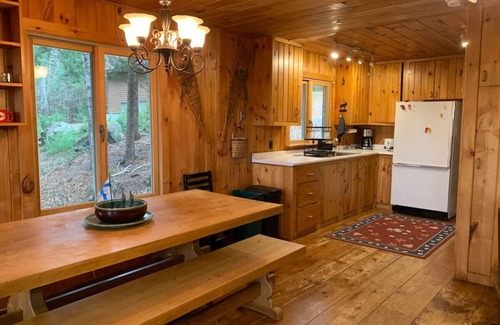 Greenville Cabina | The Bunkhouse on Moosehead Lake