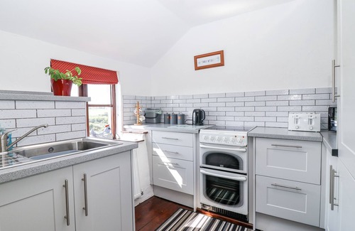 Commonmoor Casa | THE BYRE, pet friendly, character holiday cottage in St Cleer
