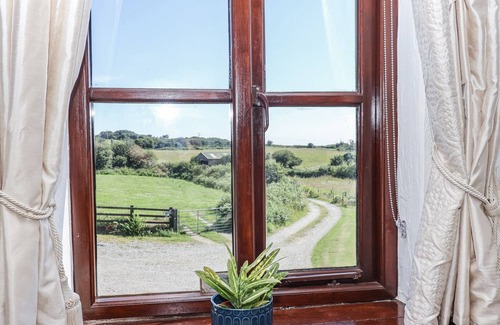 Commonmoor Casa | THE BYRE, pet friendly, character holiday cottage in St Cleer