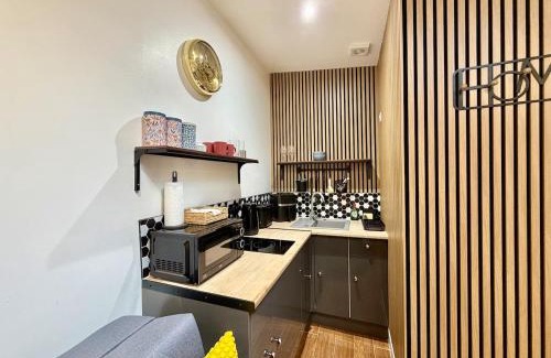 Toddington Apartamento | The Cabin at the Orchard House- Stricly No Parties