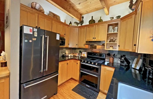 Westhaven-Moonstone Cabina | The Cabin at the Redwoods