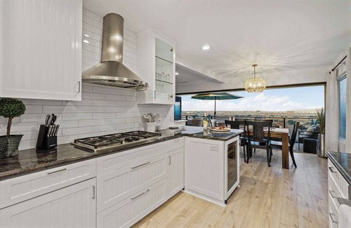 Mission Hills Casa | The California - Indulge in San Diego luxury