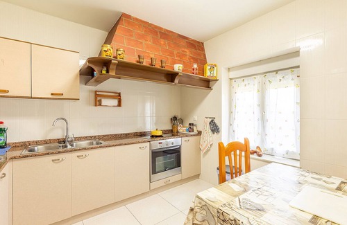 Distrito Rural Este Cabaña | La Sosiega. Casa rural en Gijón con jardín y parking privado. Alquiler íntegro