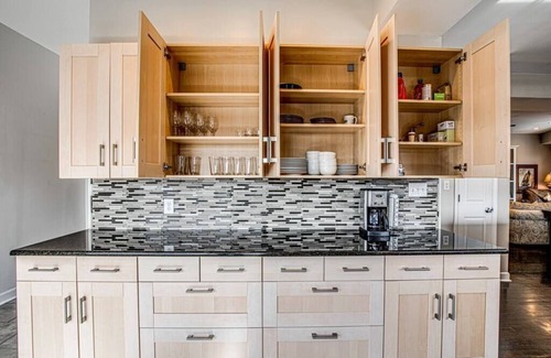 Winston - Salem Apartamento | The Camel City Lofts, Downtown!