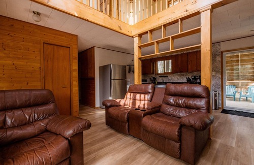 Tobermory Casa | The Cape Miles Retreat - Tobermory Exclusive Experience