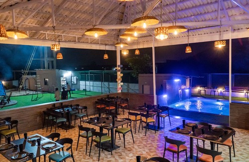 Lonavala Casa | The Capellas Aura Rooms
