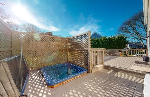 East Harwich Casa | The Carriage House