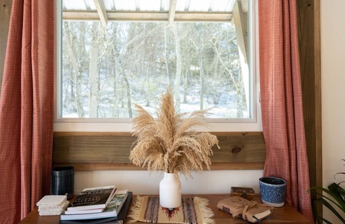 Alexander Cabaña | The Carson at Ridgeview. Asheville rental! Luxury Glamping!