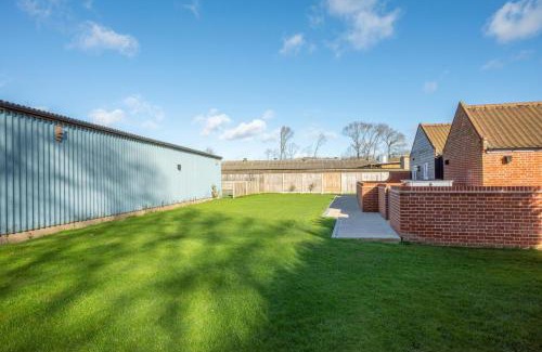 Chedgrave Casa | The Cart Lodge