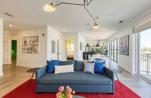 Historic Edgefield Apartamento | The Carter by AvantStay | 60 Bedrooms, Sleeps 144