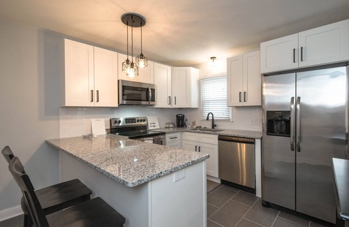 Hillsboro West End Condominio | ¡Para estrenar! Hermoso condominio cerca de Vandy, Music Row y Belmont