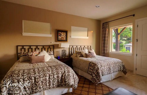 Spring Branch Cabina | The Casitas at Hidden Falls