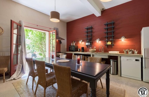Auragne Casa | The Castle Stables