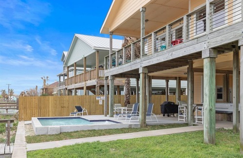 Rockport Casa | The Cat's Meow