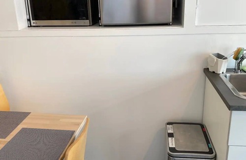 Hobart Central Business District Apartamento | "The Cave" West Hobart: eco friendly apartment 🌈 🌱 🏳️‍⚧️