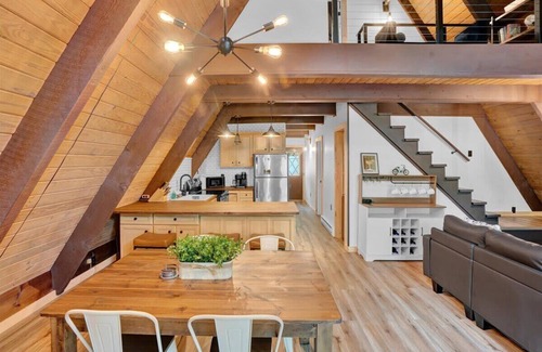 Long Pond Chalet De Esquí | The Cedar A-Frame | Hot Tub | Firepit | Fireplace