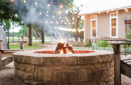 Gruene Casa | The Cedar Lodge at Gruene B&B