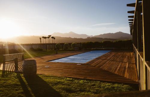 Renwick Casa | The Cellar Door - Blenheim Holiday Home