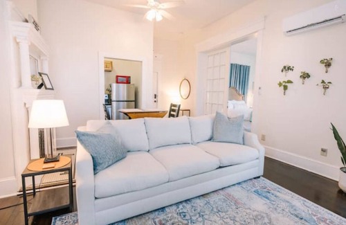 Danville Apartamento | The Central Stay on Main 1b/1bth