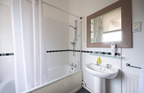 Clifton Hotel | The Channings Hotel by Greene King Inns
