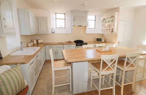 Redcar Cabaña | THE CHAPEL, pet friendly, with a garden in Saltburn-By-The-Sea