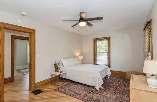 Iowa City Casa | The Charleston-Charming Historic District Home