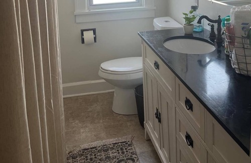 Willoughby Casa | The Charmer